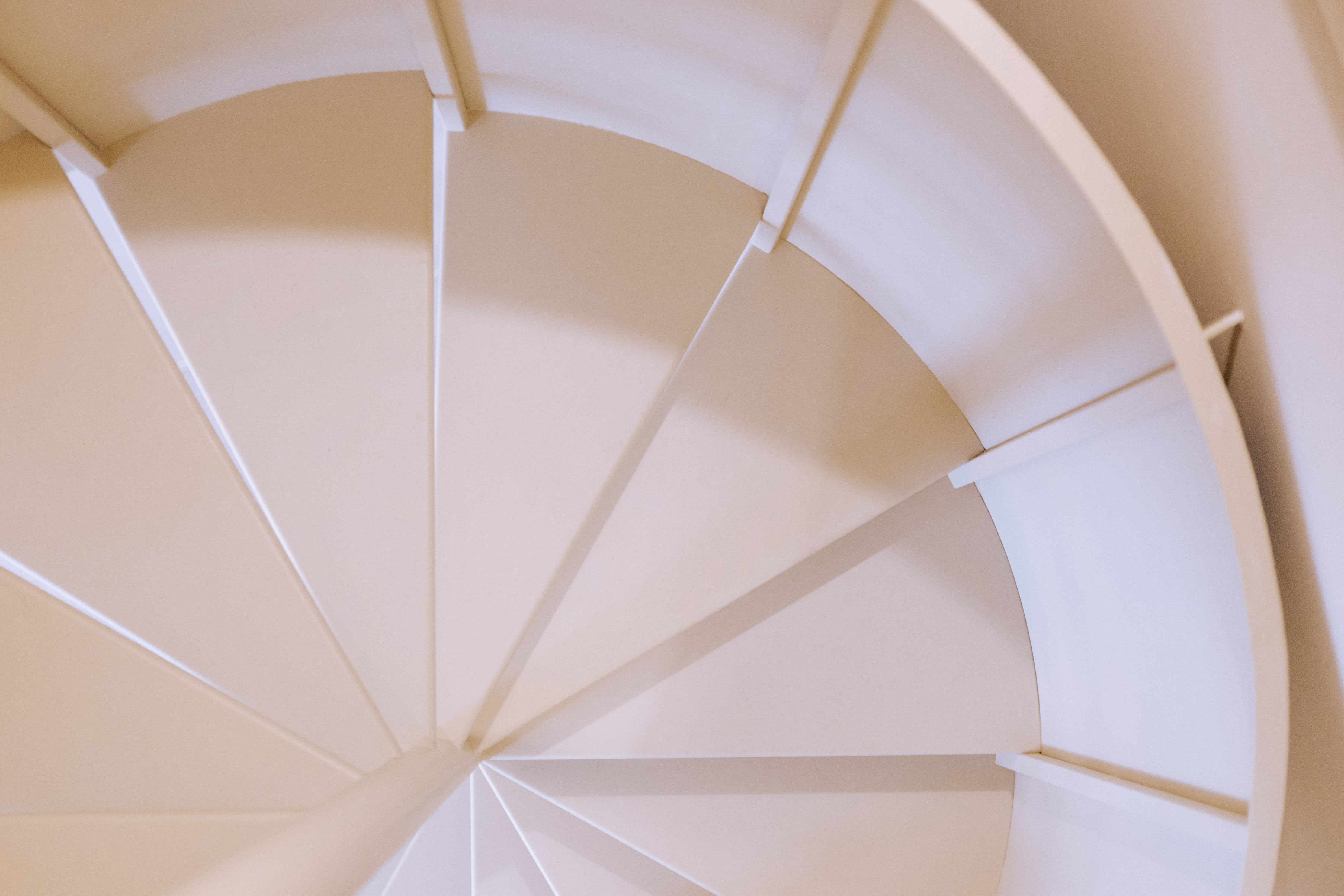 Scala a chiocciola - immagine copertina